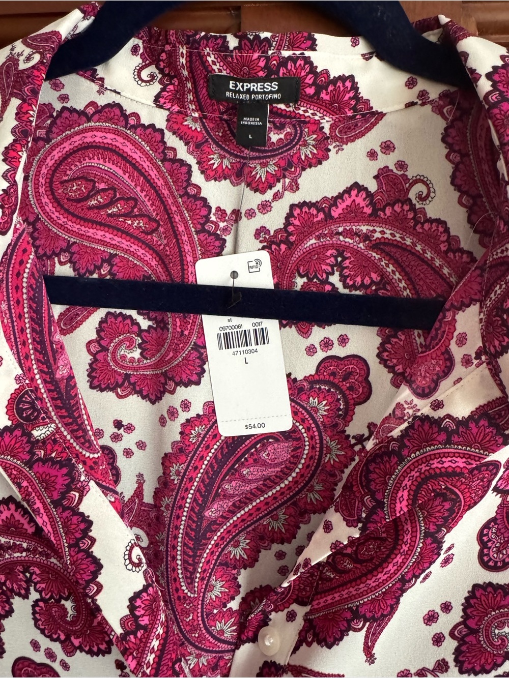 Express Cream Blouse with Pink Paisley Print - Picture 2 of 2